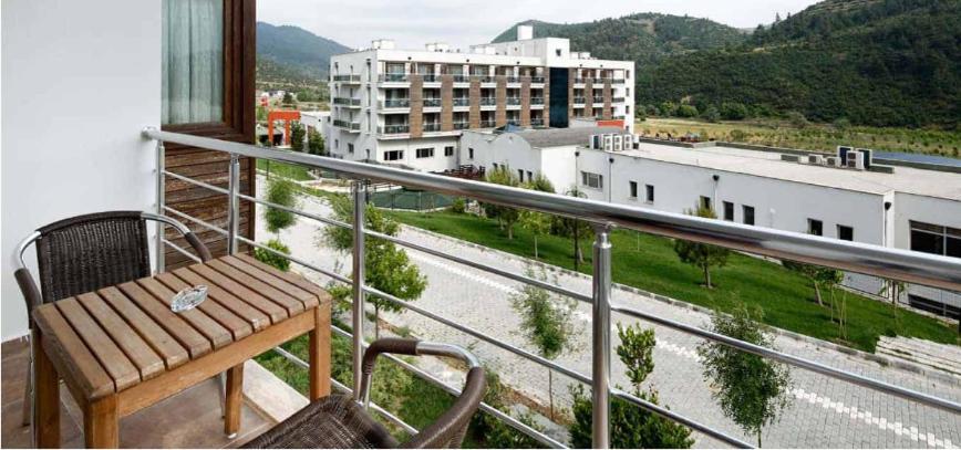 Obam Termal Resort Hotel Ve Spa Sindirgi エクステリア 写真